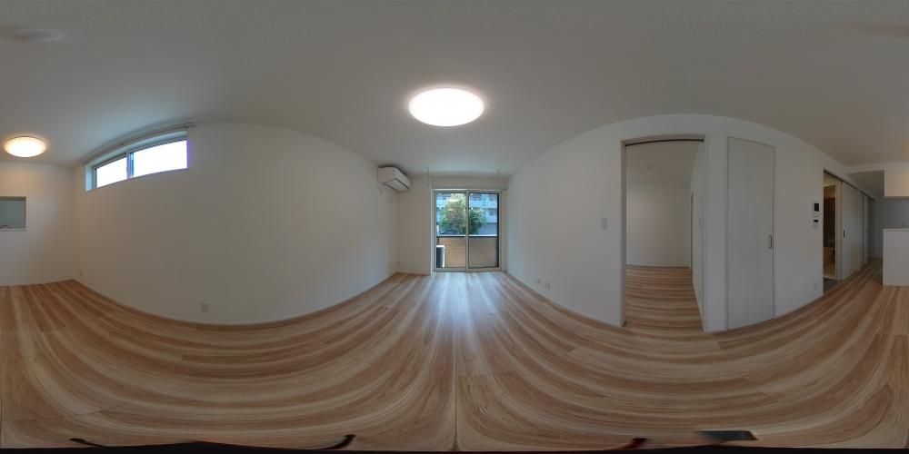 ���r���O