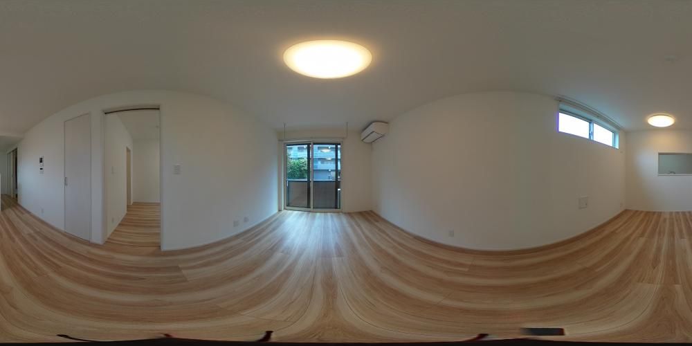 ���r���O