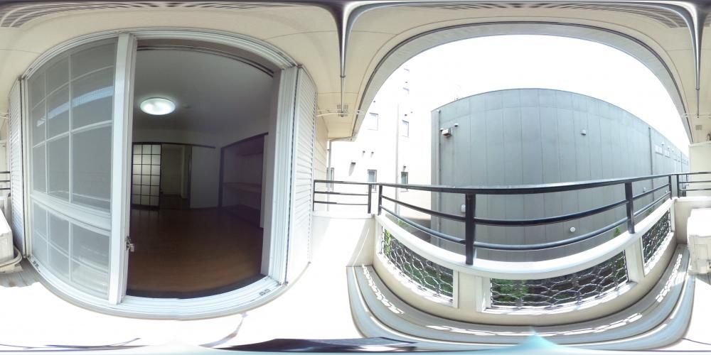 �o���R�j�[