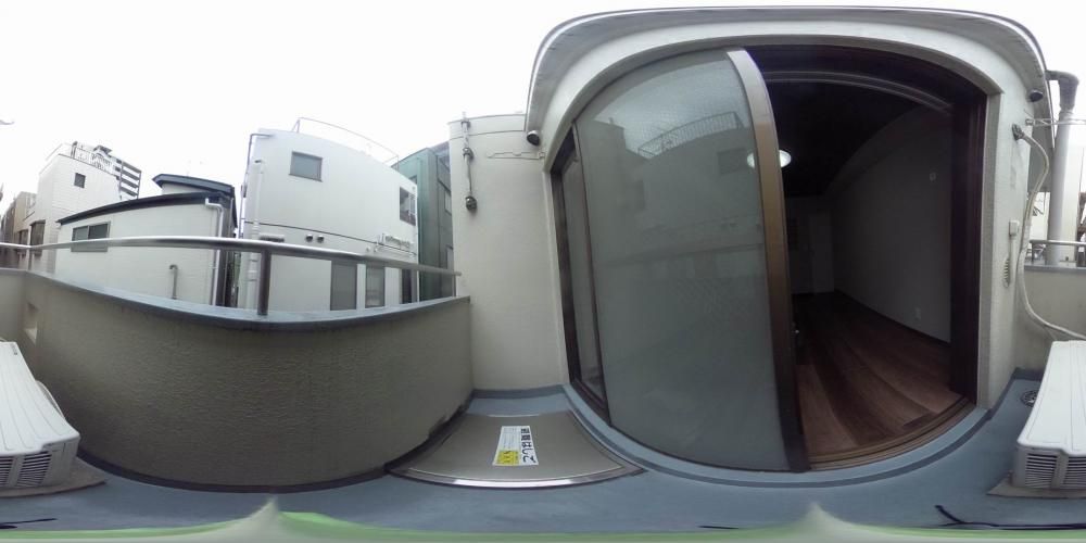 �o���R�j�[