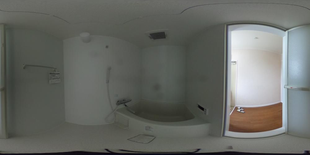 �o�X���[��