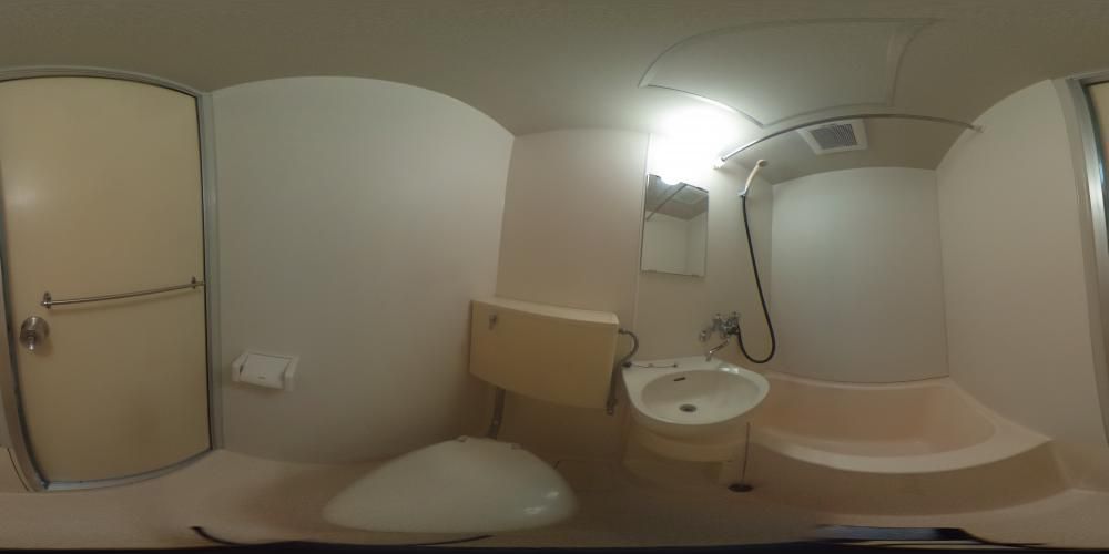 �o�X���[��