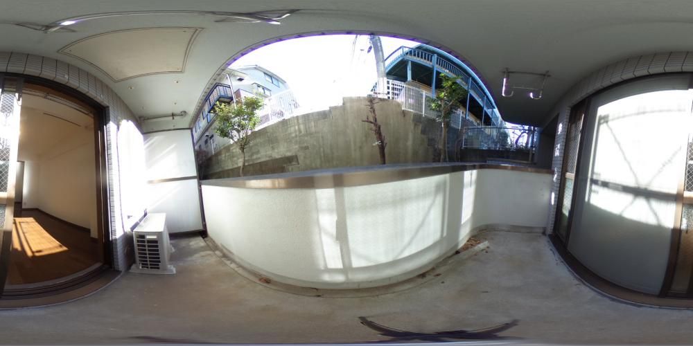 �o���R�j�[