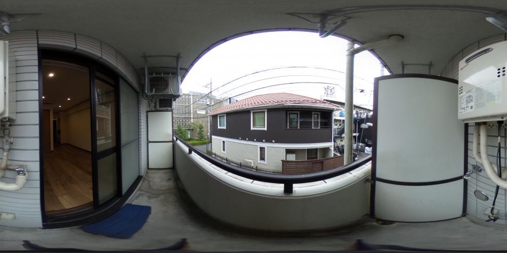 �o���R�j�[