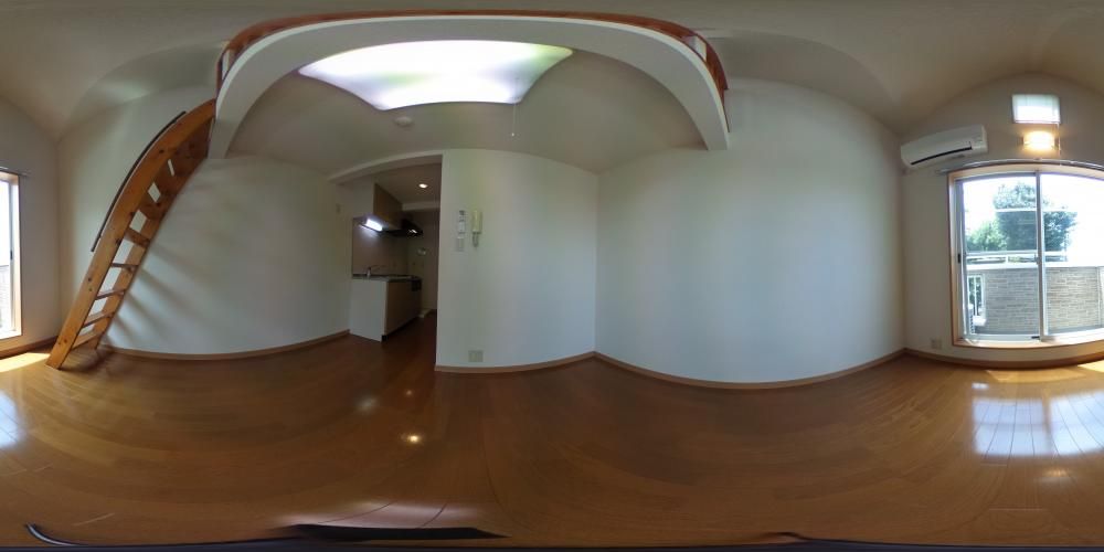 �m��